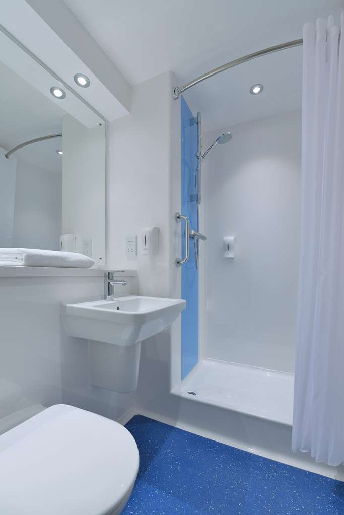 Travelodge Birmingham Dudley Szoba fotó